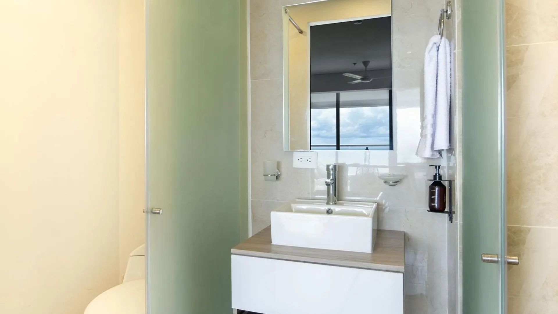 Aparthotel Cartagena - Suite Vista Al Mar